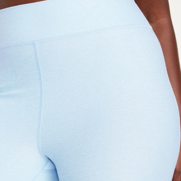 NWT OLD NAVY Extra High-Waisted Cloud+ 7/8 Leggings Color: Microchip SIZE LARGE - Picture 4 of 7